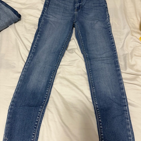 Cello Medium Wash Jeans - Picture 3 of 3